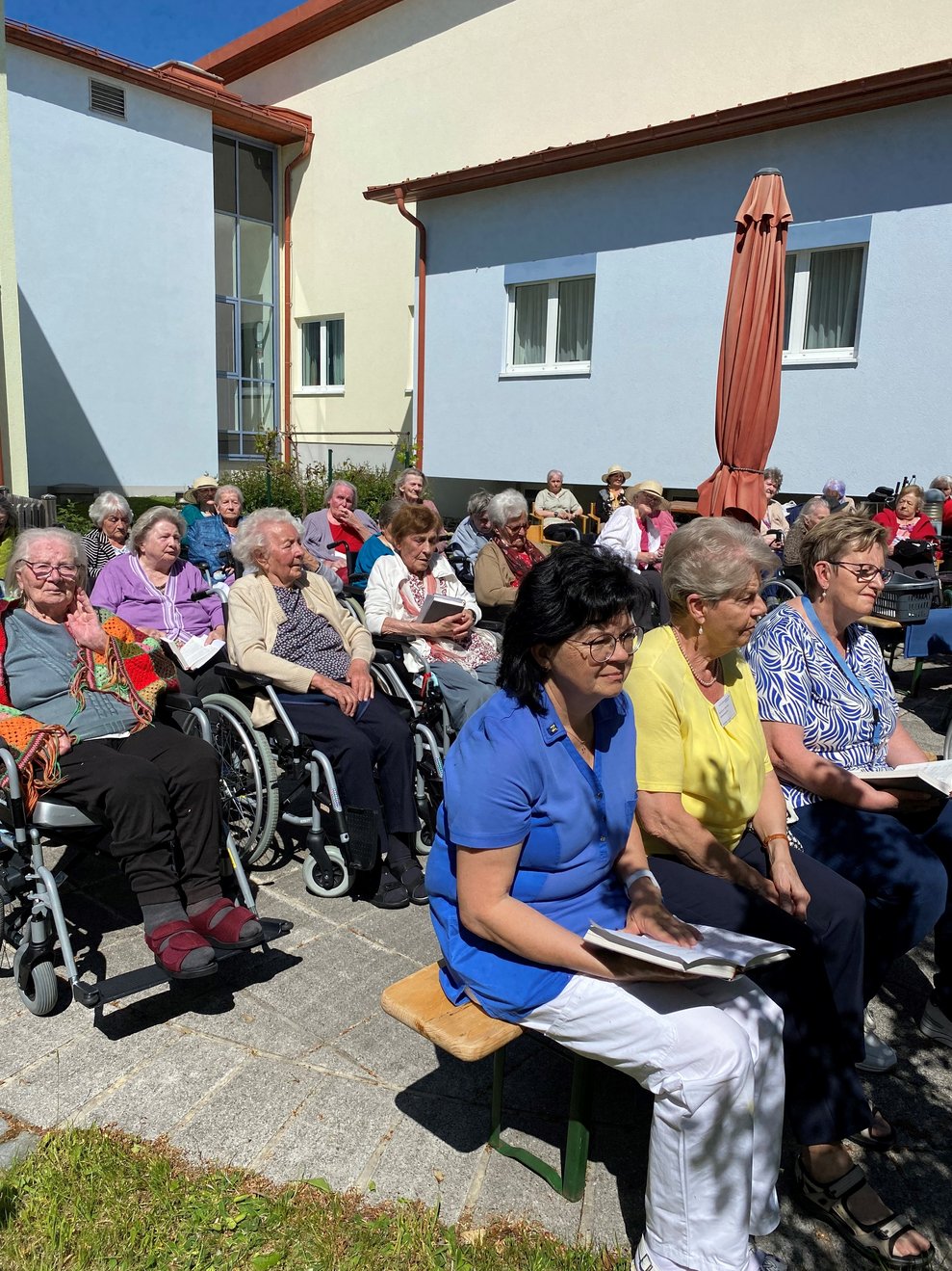 Viele sind zur Andacht gekommen