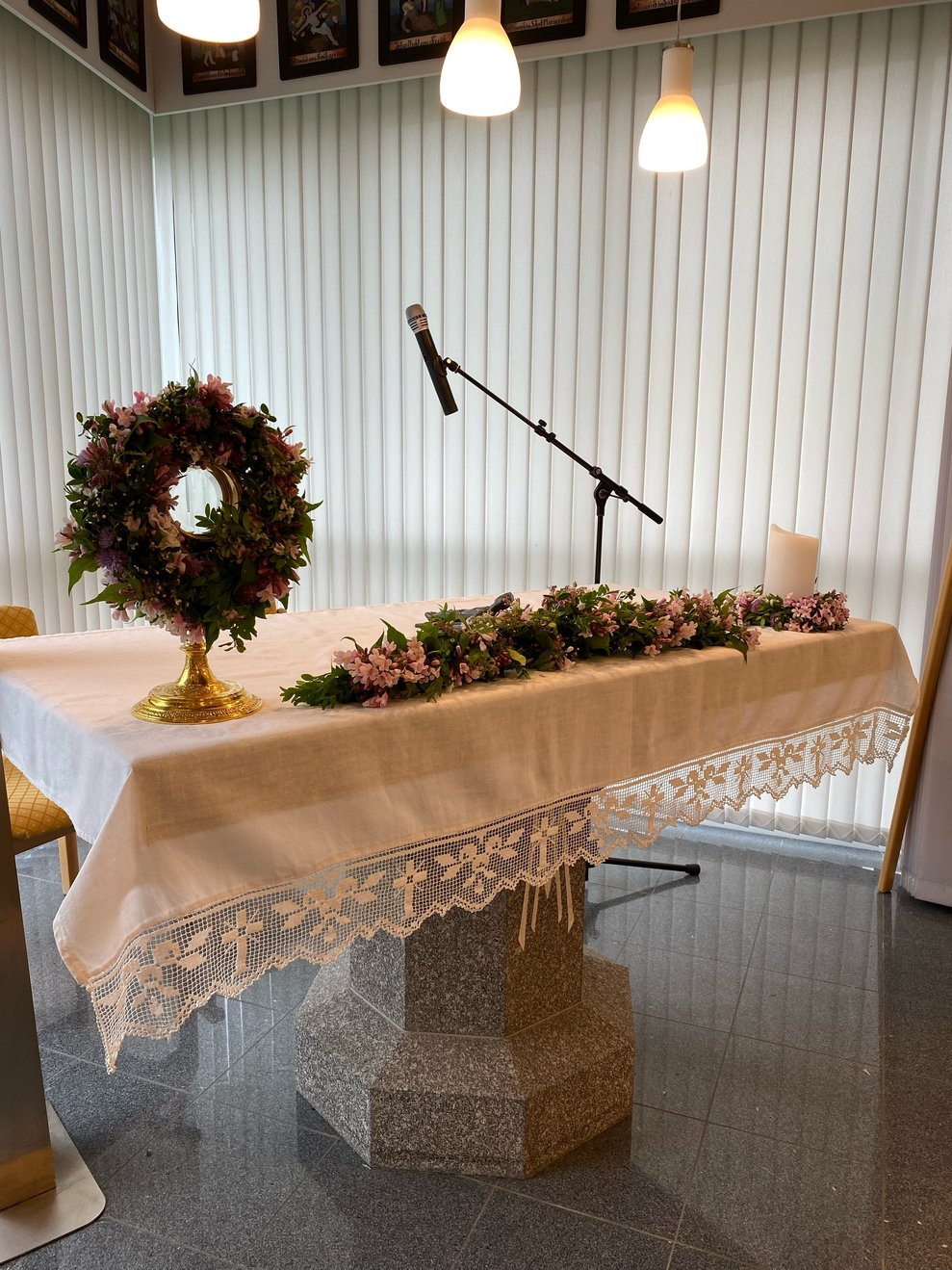 unser geschmückter Altar