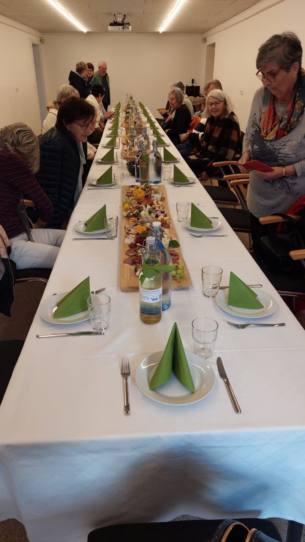 gemeinsames Abendessen im Wurmhof Thaller