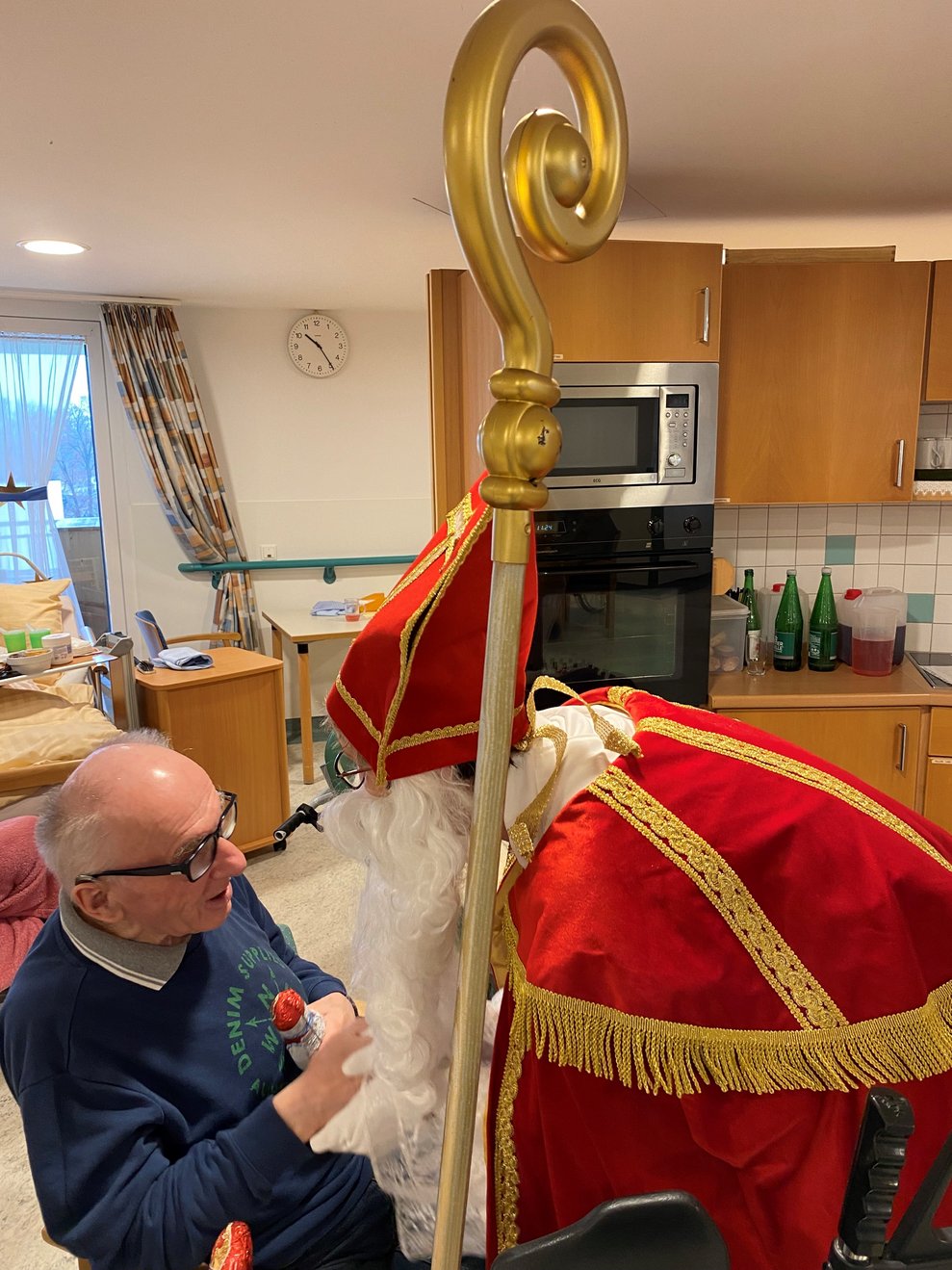 Bewohner bedankt sich für den Schoko Nikolaus