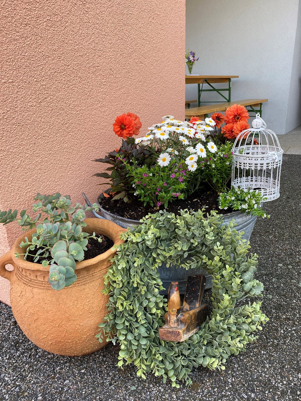 Blumenschmuck beim Fest