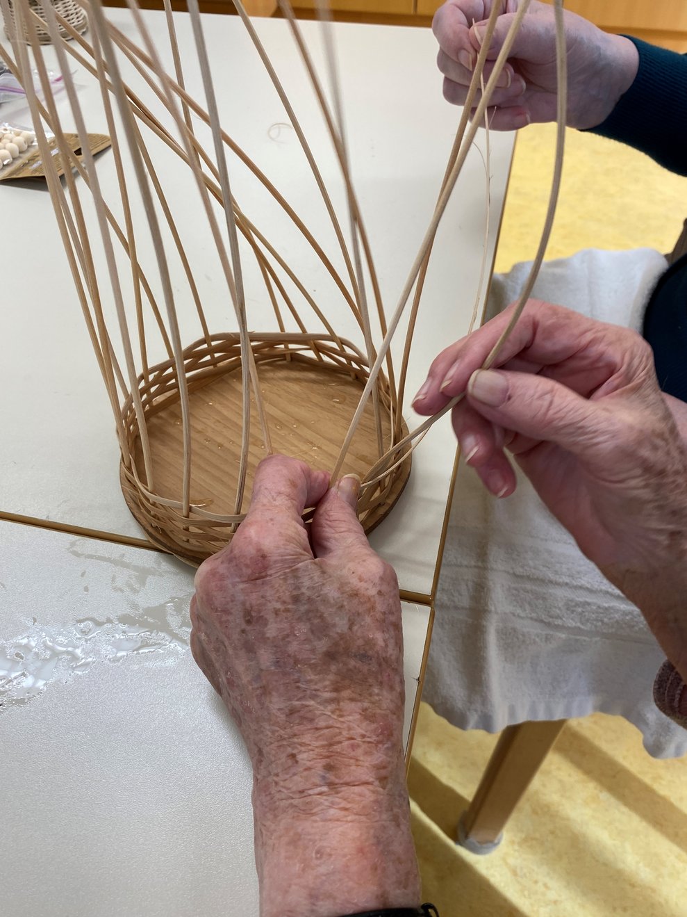 fördert Geschick und Feinmotorik